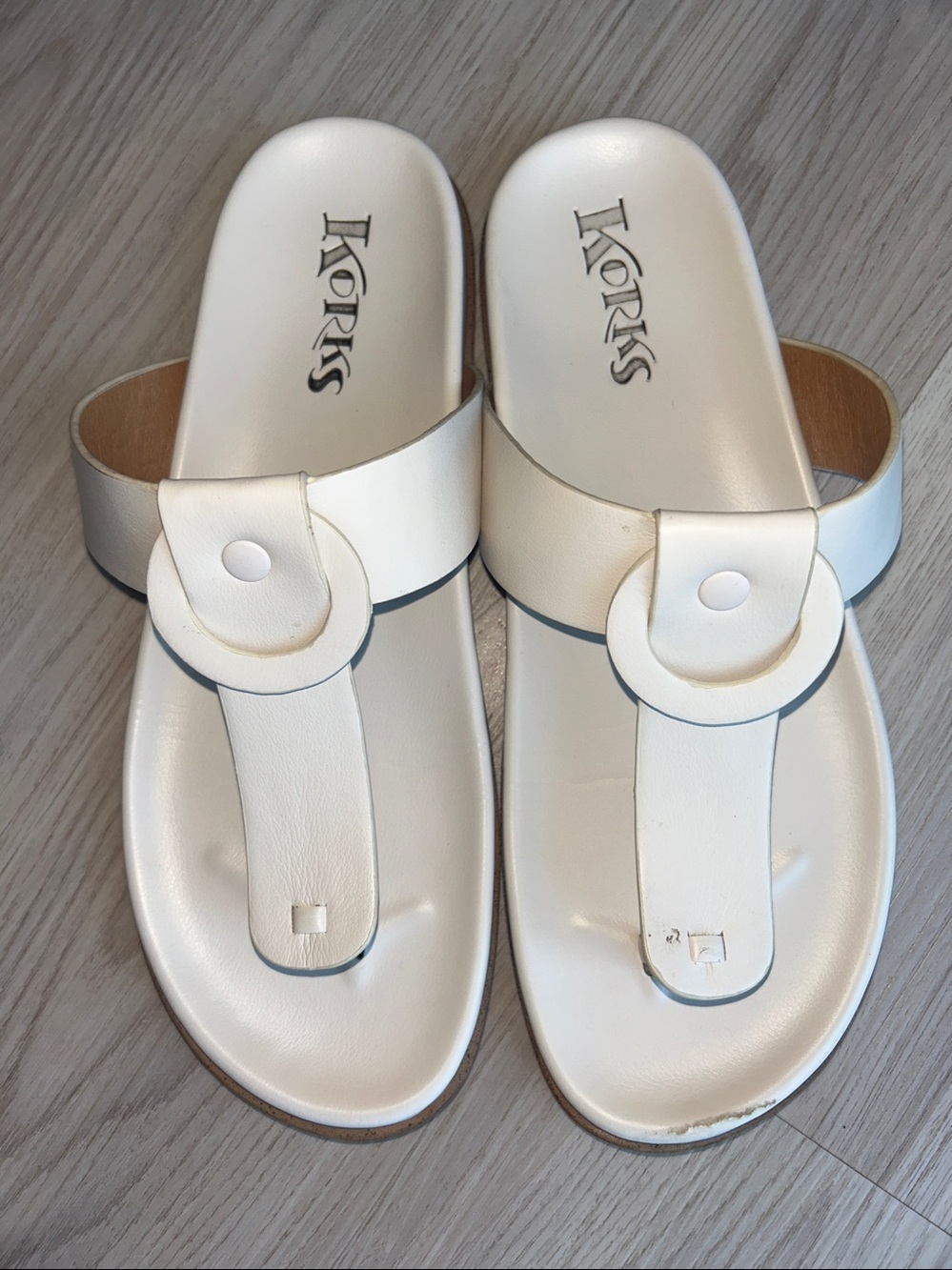 Korks Audie Comfort 9M Cream Casual Everyday Slip On Minimalist Thong